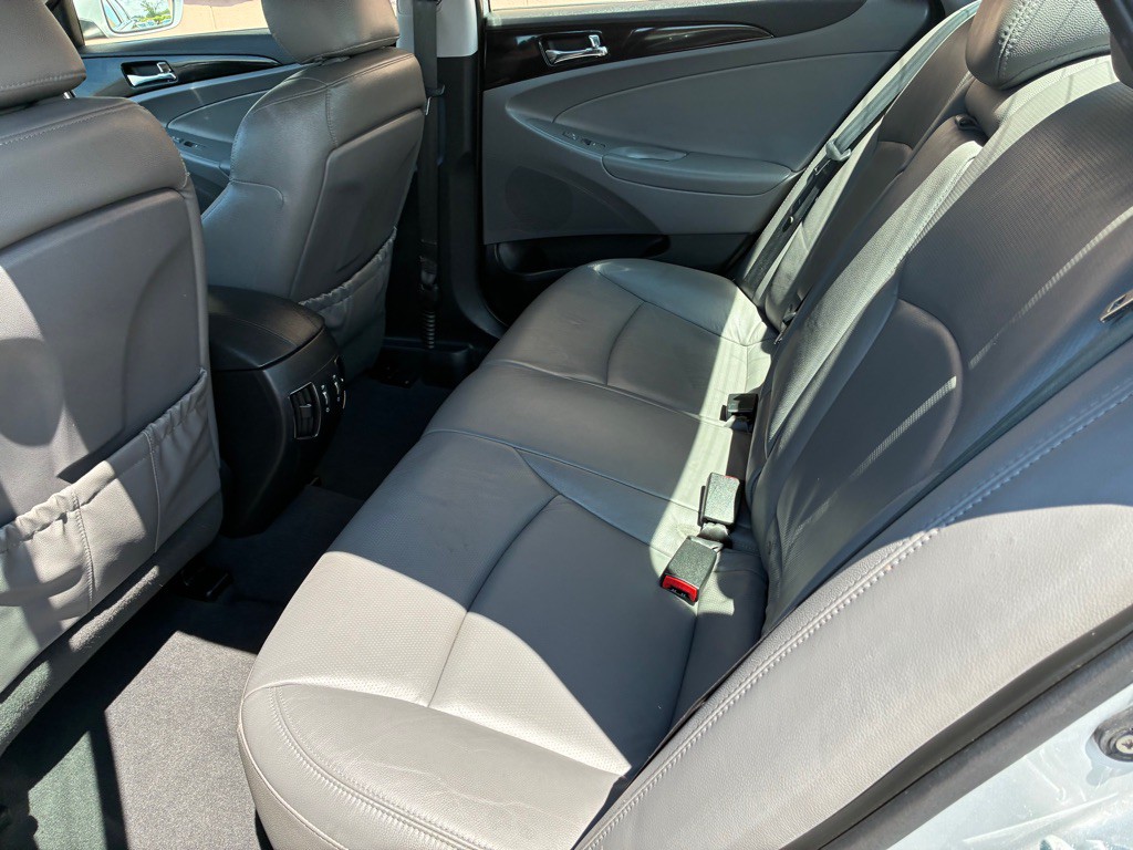 2011 Hyundai Sonata Image 15