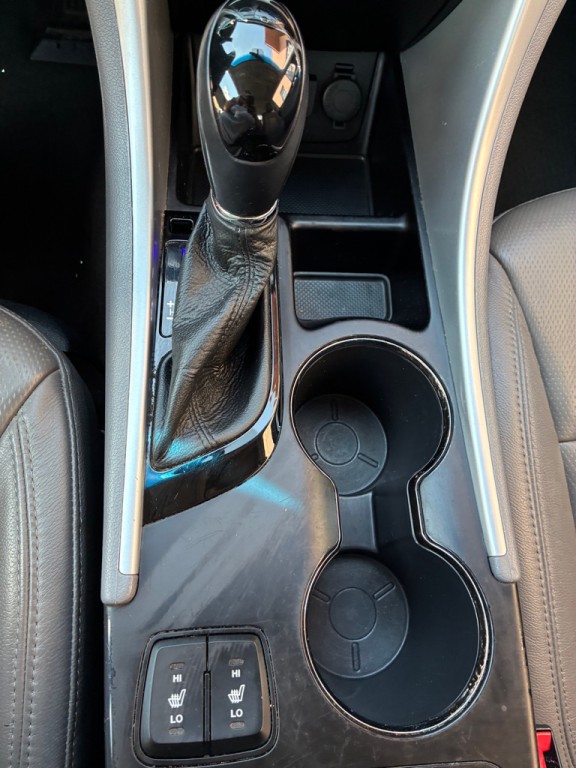 2011 Hyundai Sonata Image 23