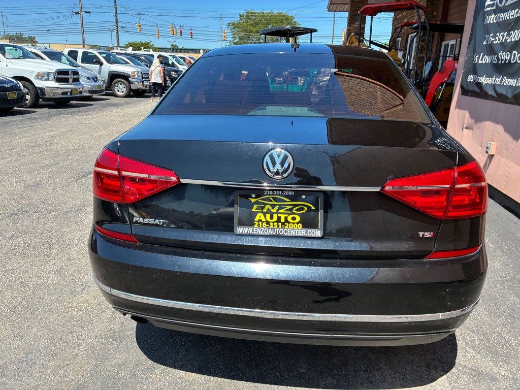 2016 Volkswagen Passat Image 7