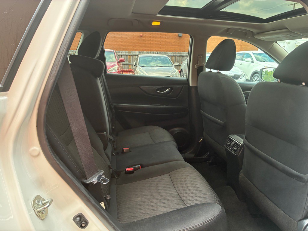 2020 Nissan Rogue Image 7