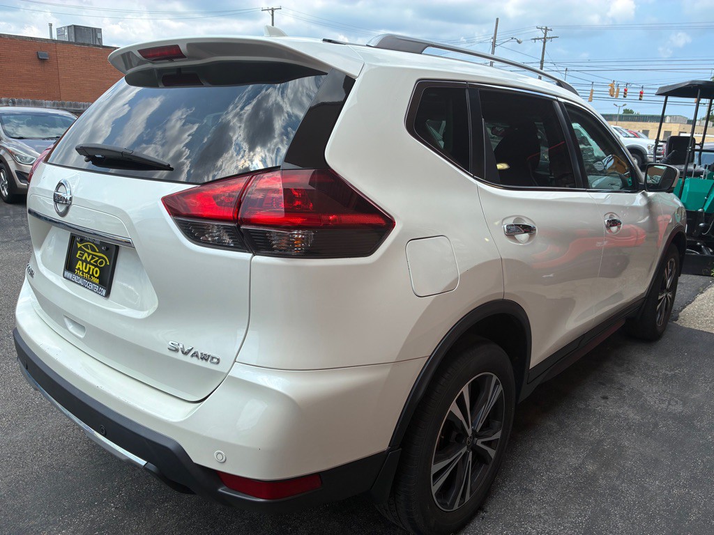 2020 Nissan Rogue Image 8