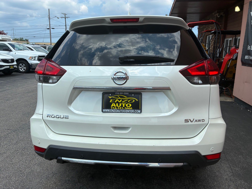 2020 Nissan Rogue Image 9