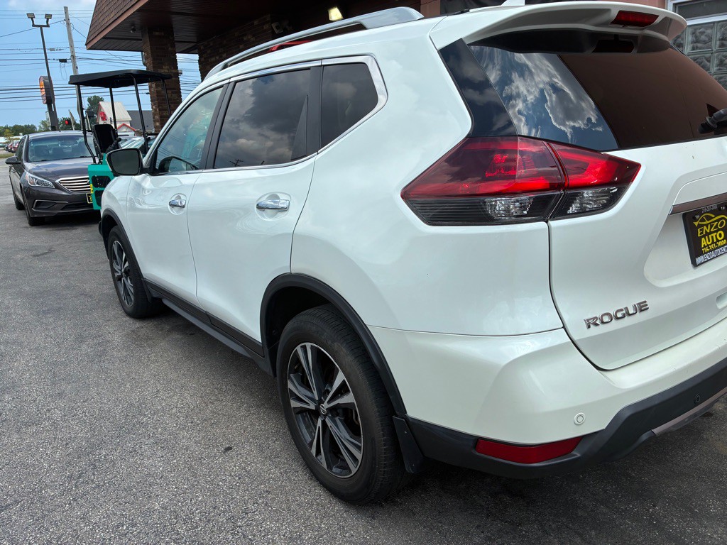 2020 Nissan Rogue Image 10