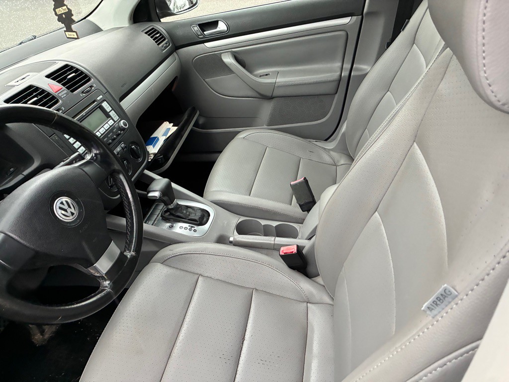 2008 Volkswagen Jetta Image 8