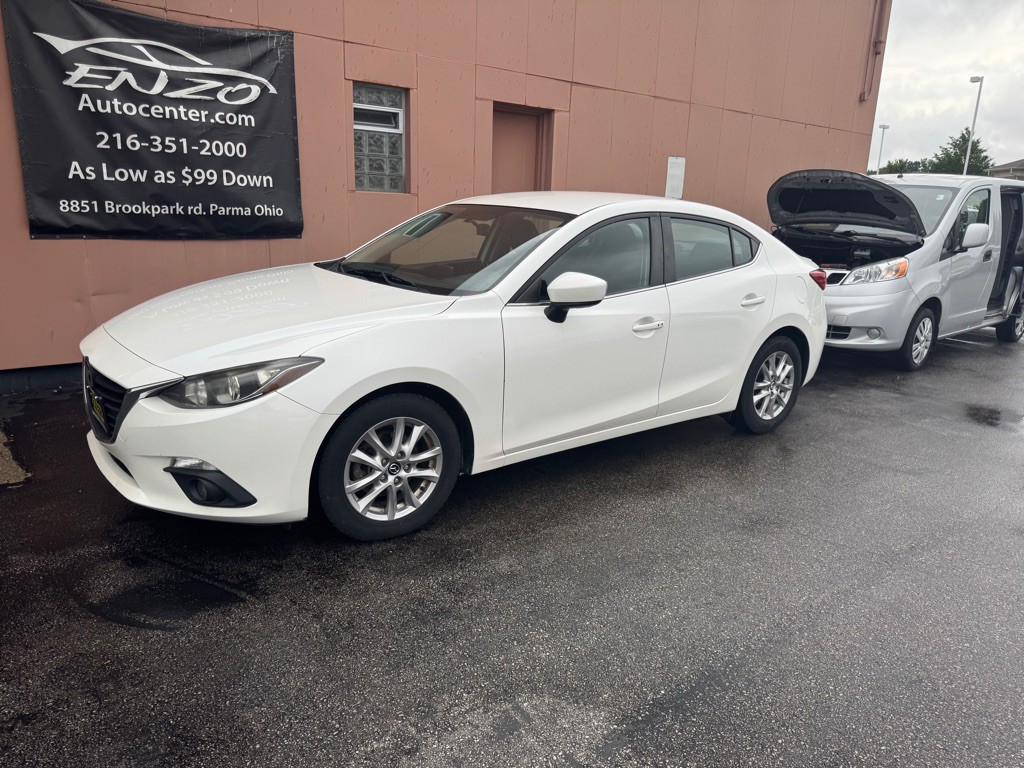 2015 Mazda Mazda3 Image 1