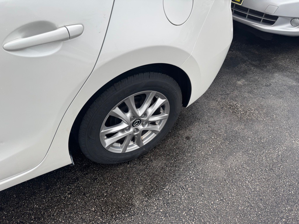 2015 Mazda Mazda3 Image 8