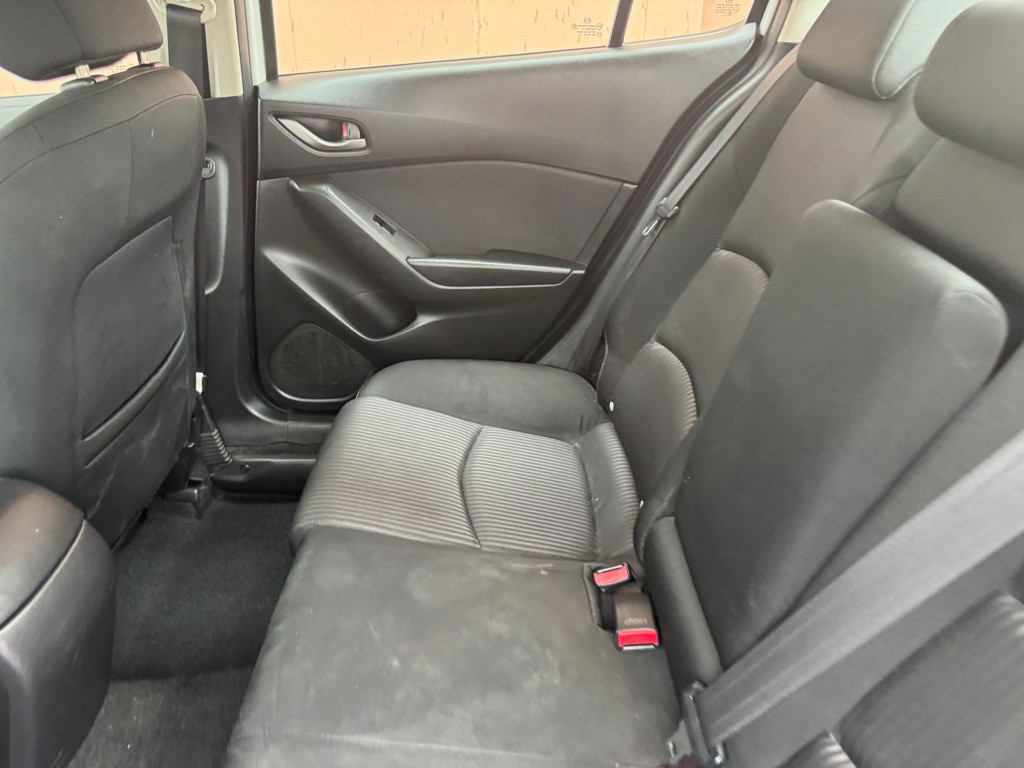 2015 Mazda Mazda3 Image 12