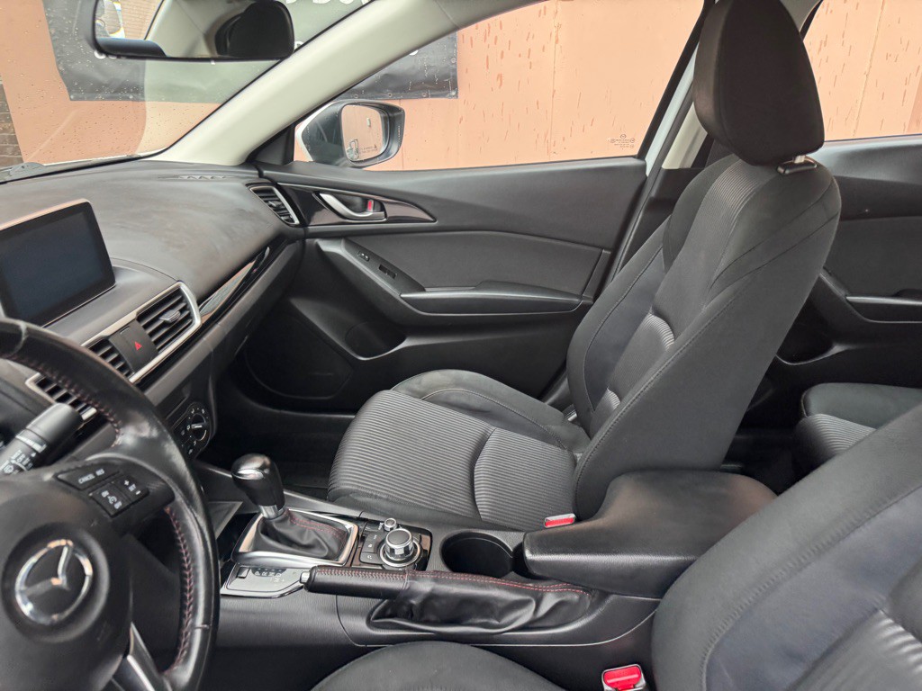 2015 Mazda Mazda3 Image 15