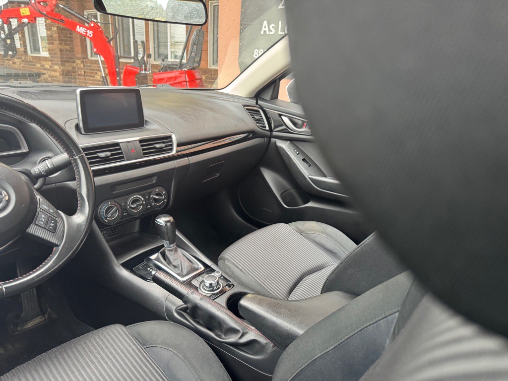 2015 Mazda Mazda3 Image 16