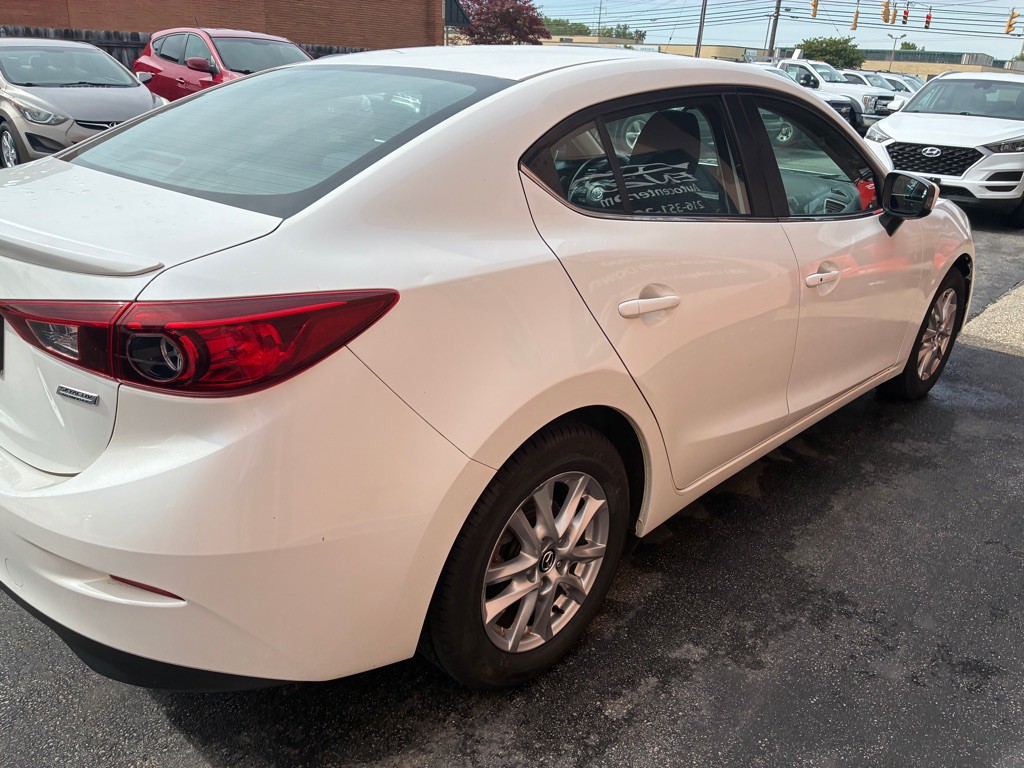 2015 Mazda Mazda3 Image 31