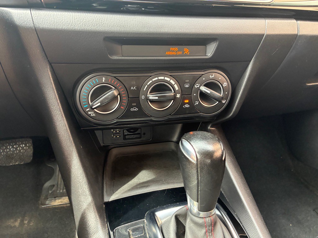 2015 Mazda Mazda3 Image 42