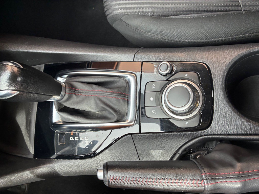2015 Mazda Mazda3 Image 43