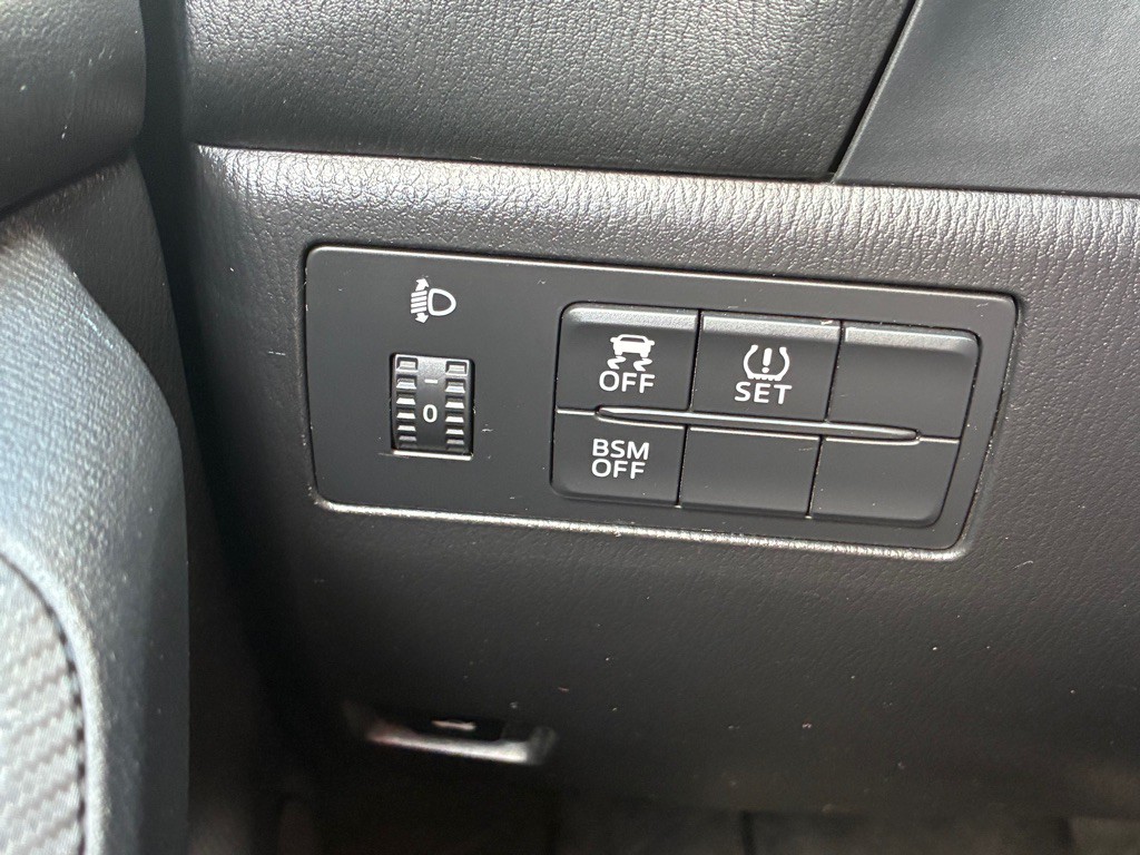 2014 Mazda Mazda3 Image 21