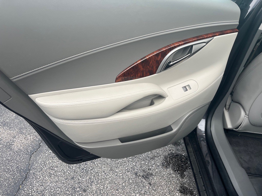 2013 Buick Lacrosse Image 17