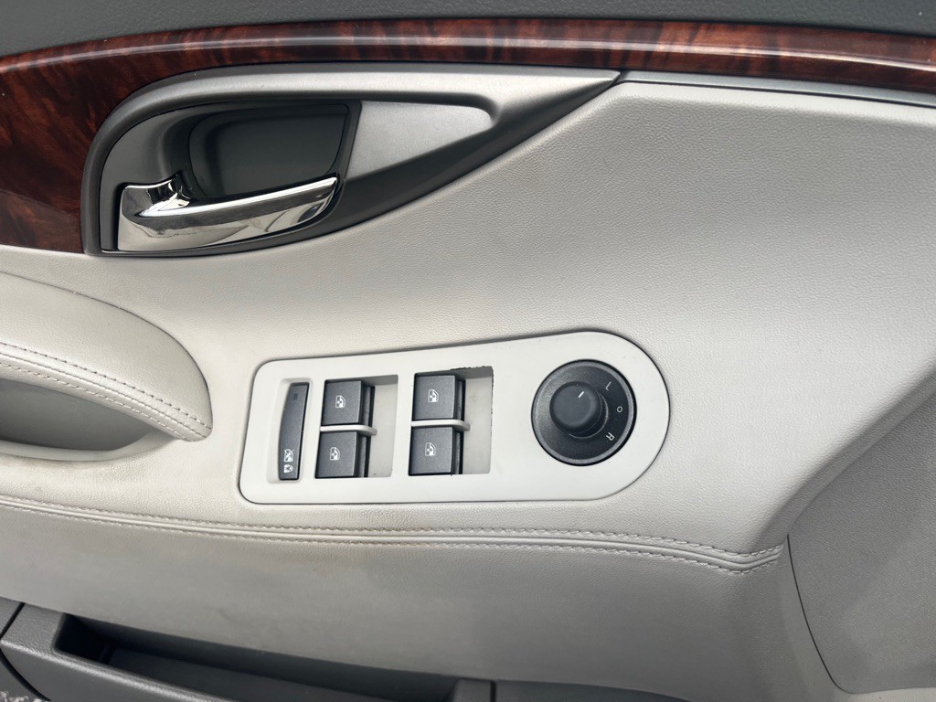 2013 Buick Lacrosse Image 21