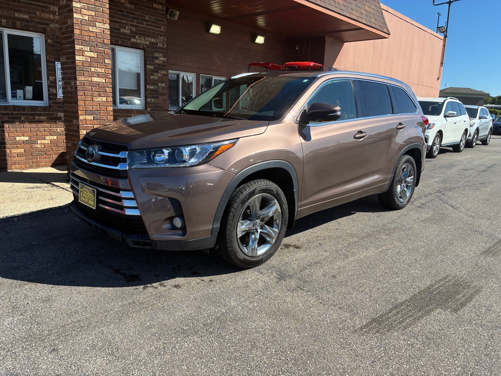2018 Toyota Highlander Image 1