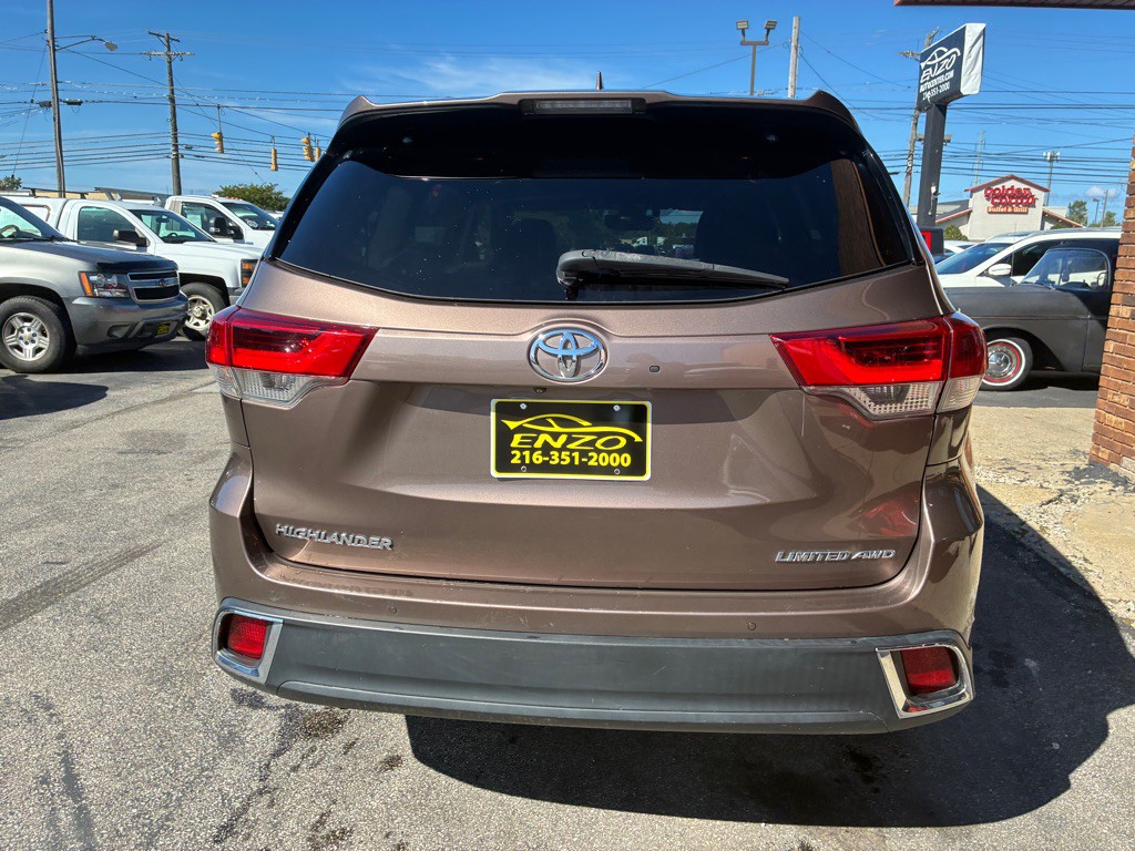 2018 Toyota Highlander Image 6