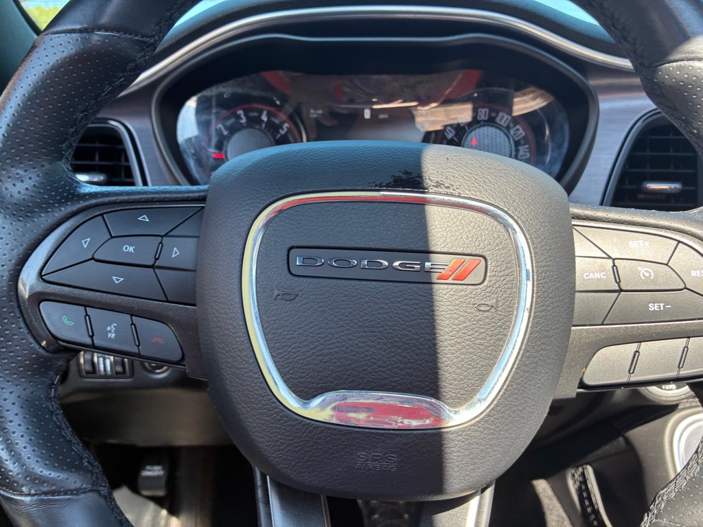 2017 Dodge Challenger Image 18