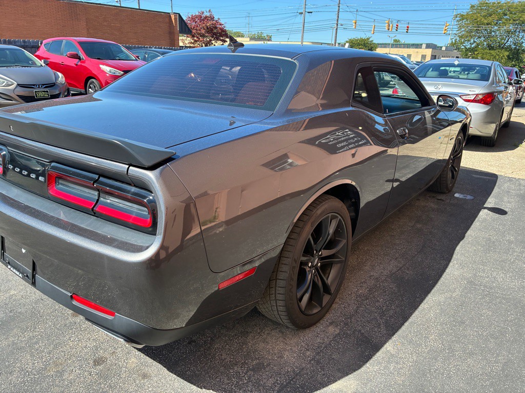 2017 Dodge Challenger Image 26