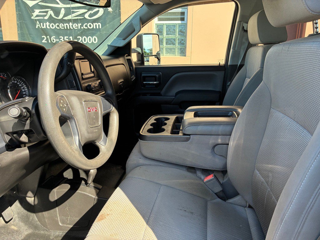 2015 GMC Sierra Image 17
