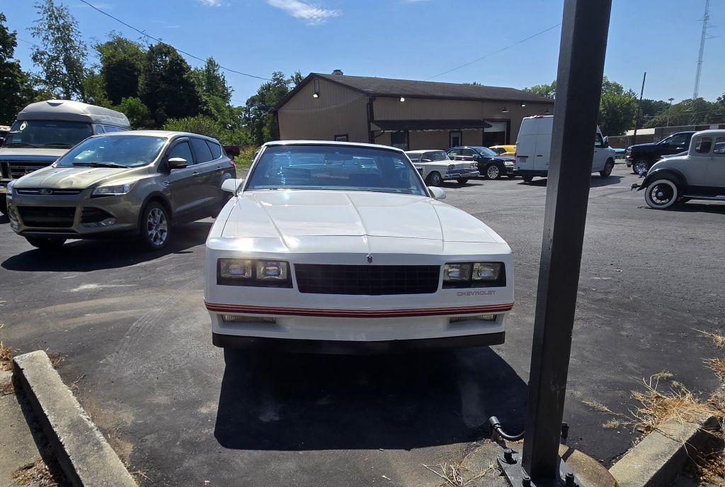 1987 Chevrolet Monte Carlo Image 3