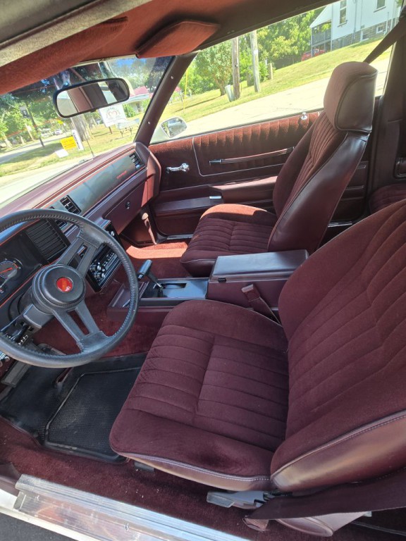 1987 Chevrolet Monte Carlo Image 5