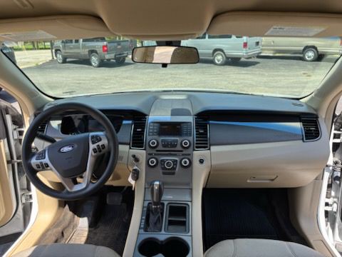 2015 Ford Taurus Image 7