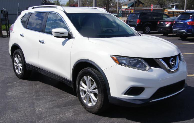 2016 Nissan Rogue Image 1