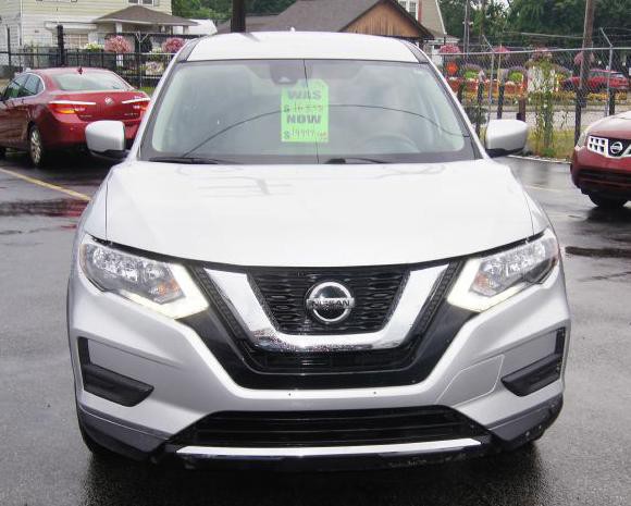 2020 Nissan Rogue Image 3