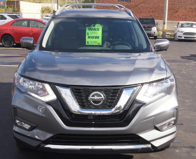 2020 Nissan Rogue Image 2