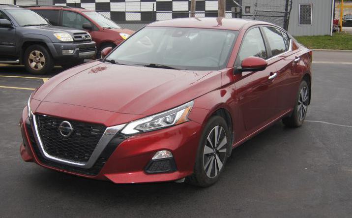 2022 Nissan Altima Image 3