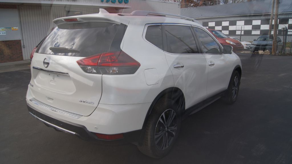 2020 Nissan Rogue Image 10