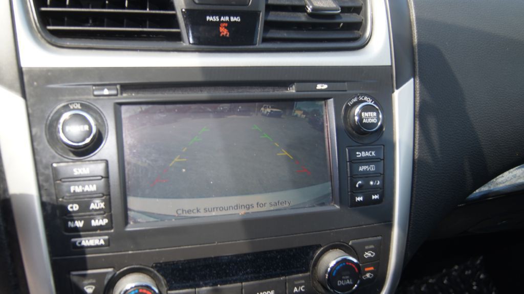 2016 Nissan Altima Image 7