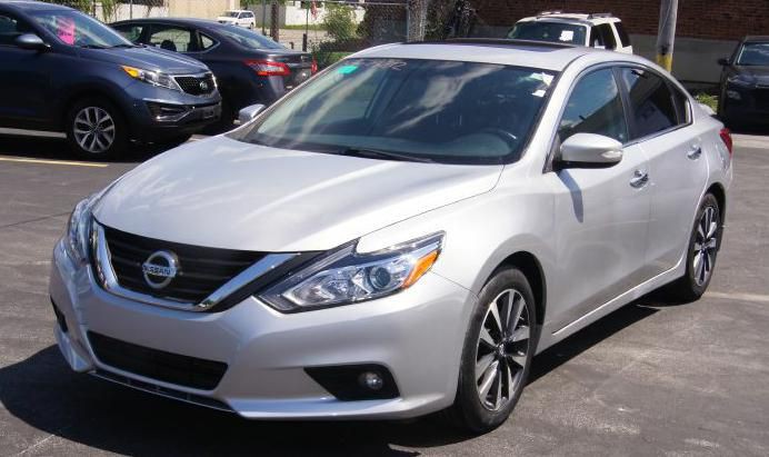 2016 Nissan Altima Image 8