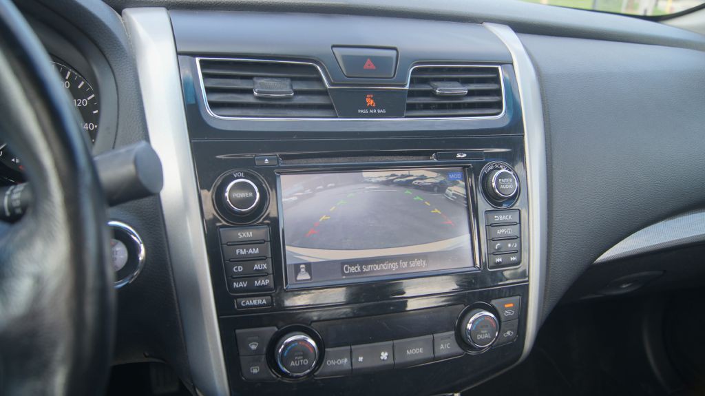 2014 Nissan Altima Image 5