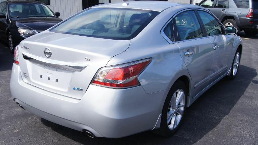 2014 Nissan Altima Image 11