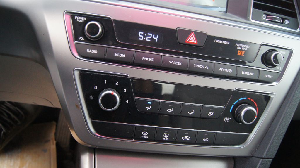 2017 Hyundai Sonata Image 6