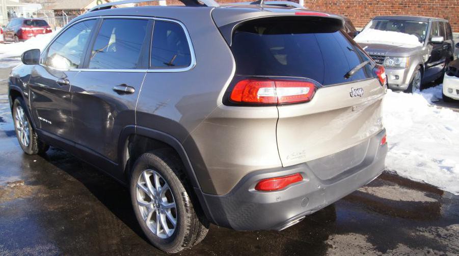 2017 Jeep Cherokee Image 4