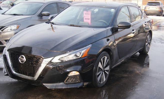 2022 Nissan Altima Image 3