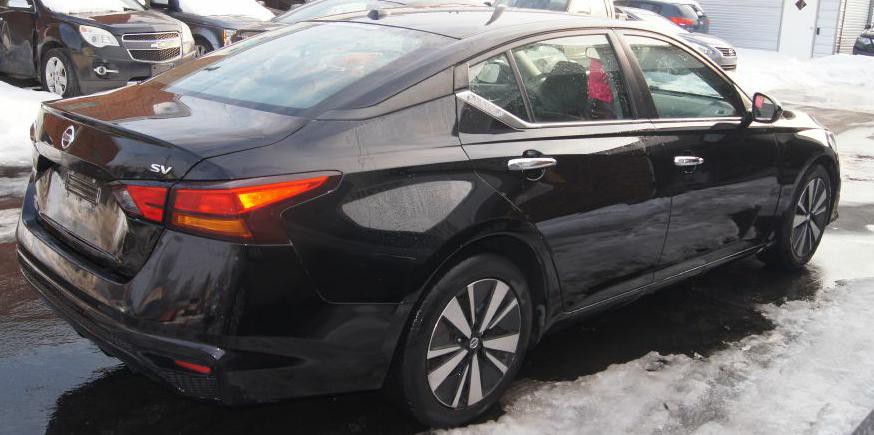 2022 Nissan Altima Image 5