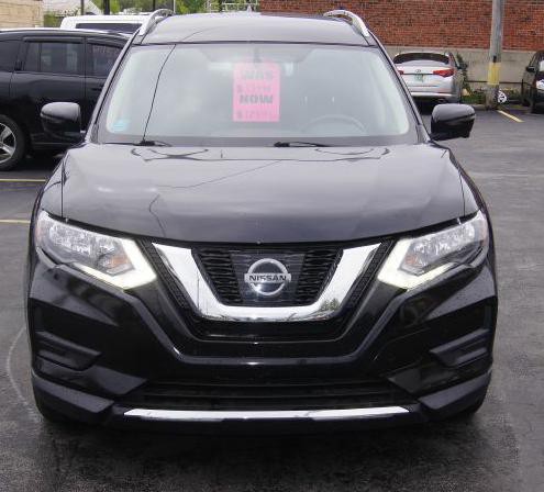 2017 Nissan Rogue Image 2
