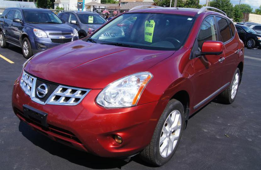 2013 Nissan Rogue Image 2
