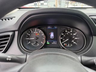 2018 Nissan Rogue Image 2