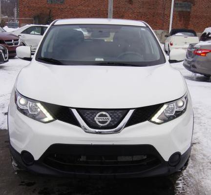 2018 Nissan Rogue Image 2