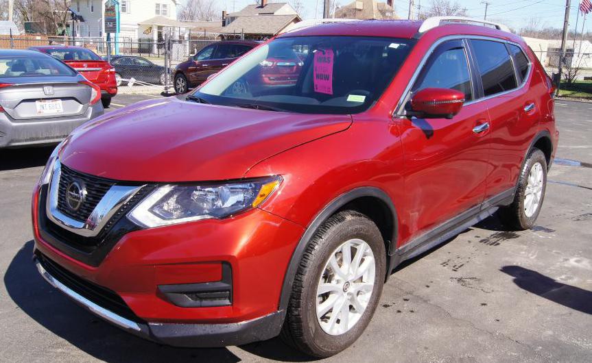 2018 Nissan Rogue Image 2