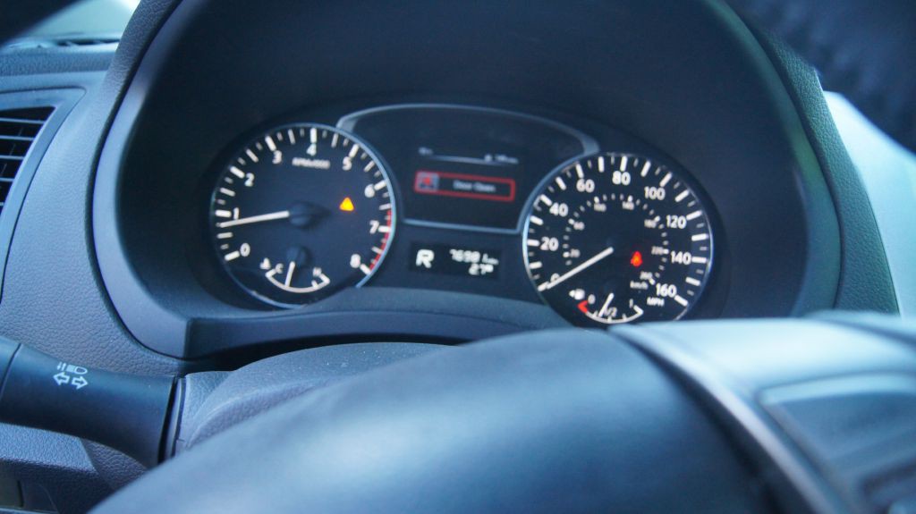 2015 Nissan Altima Image 4