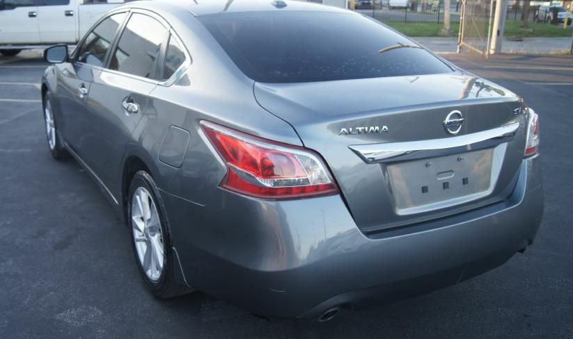 2015 Nissan Altima Image 7