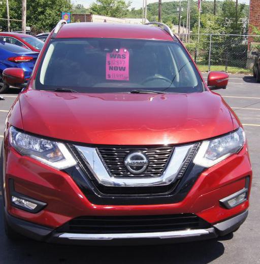 2018 Nissan Rogue Image 2