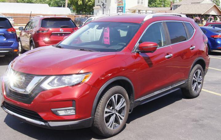 2018 Nissan Rogue Image 3