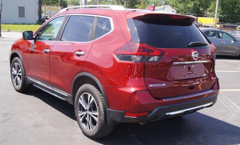 2018 Nissan Rogue Image 4